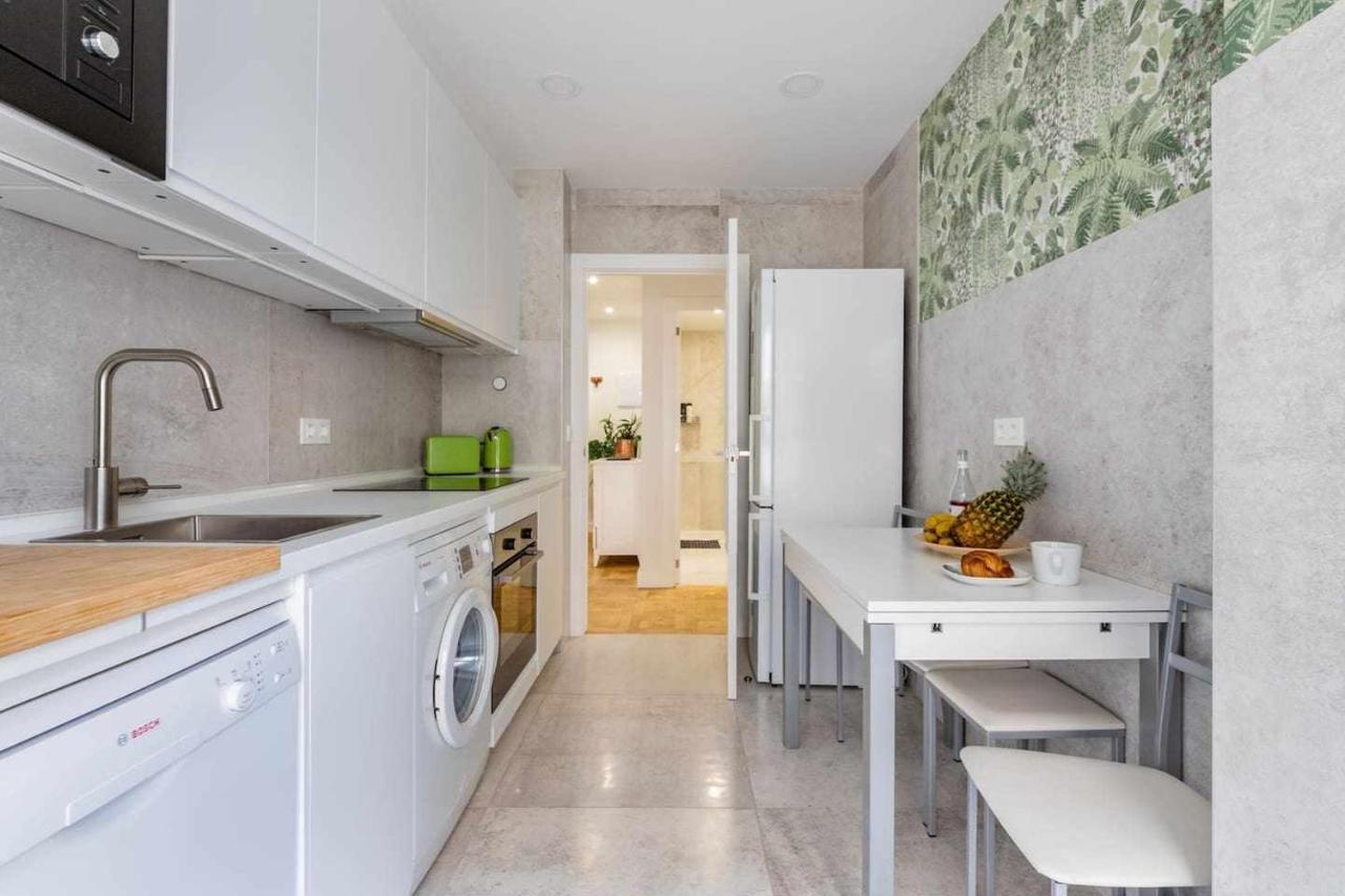 New Amara Suite Friends & Families Parking San Sebastian Buitenkant foto